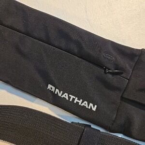 Nathan Adjustable Black Running Race Number Nutrition Waist Belt w/ Zip Pocket